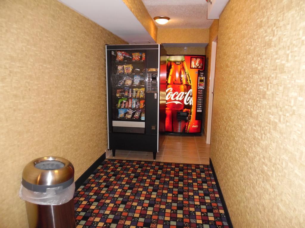 コンフォート イン アンド スイーツ プレジデンシャル リトル ロック リトルロック エクステリア 写真